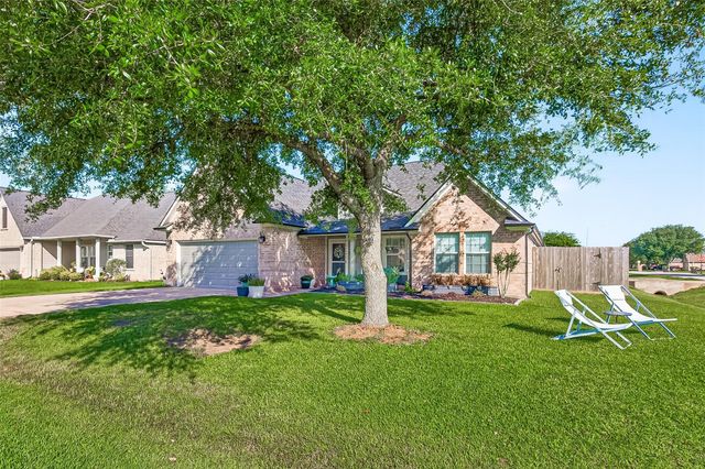 3802 Crestwood Circle, Needville, TX 77461