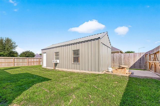 3802 Crestwood Circle, Needville, TX 77461
