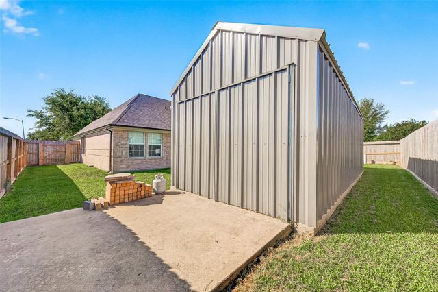 3802 Crestwood Circle, Needville, TX 77461