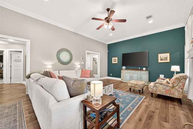 3802 Crestwood Circle, Needville, TX 77461