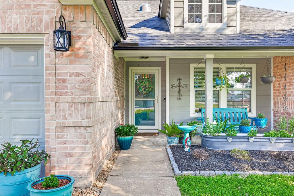 3802 Crestwood Circle, Needville, TX 77461