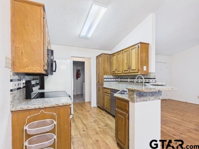 782 Southwood Dr, Athens, TX 75751
