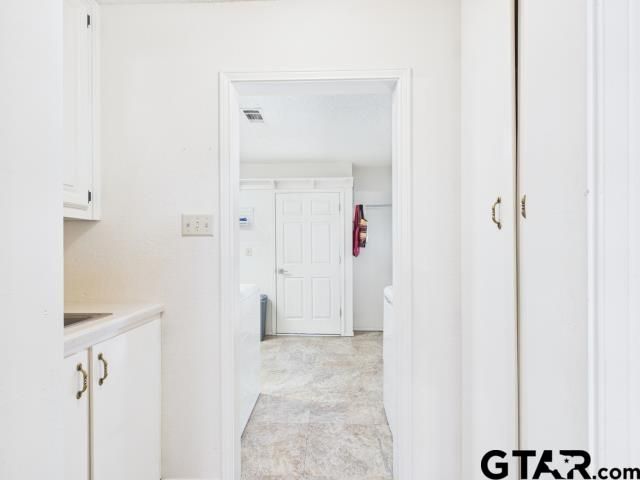 782 Southwood Dr, Athens, TX 75751