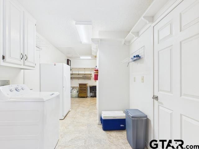 782 Southwood Dr, Athens, TX 75751