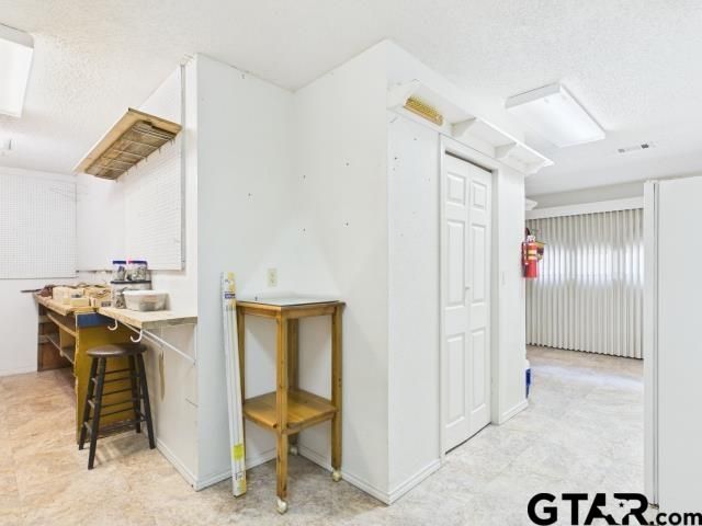 782 Southwood Dr, Athens, TX 75751