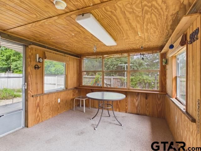 782 Southwood Dr, Athens, TX 75751