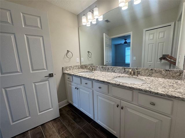 16154 MONTEREY GREENS CIRCLE, Tampa, FL 33647