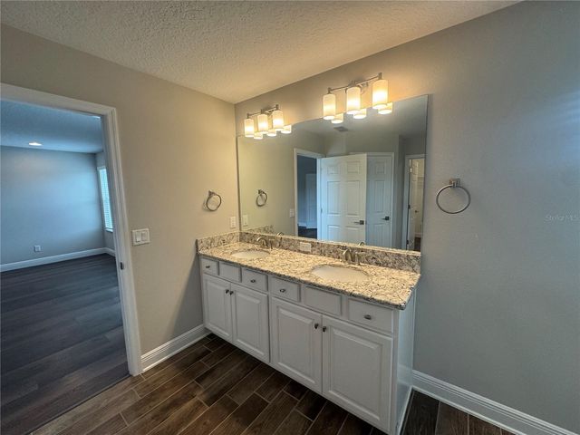 16154 MONTEREY GREENS CIRCLE, Tampa, FL 33647