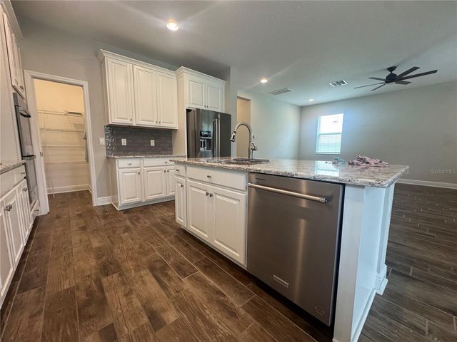 16154 MONTEREY GREENS CIRCLE, Tampa, FL 33647