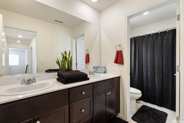 8982 Sagemoor Drive, Reno, NV 89506