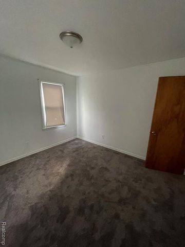 19815 Poinciana, Redford, MI 48240