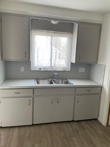 19815 Poinciana, Redford, MI 48240