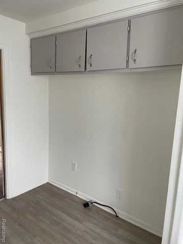 19815 Poinciana, Redford, MI 48240