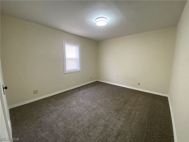 8221 Grand Division Avenue, Cleveland, OH 44125