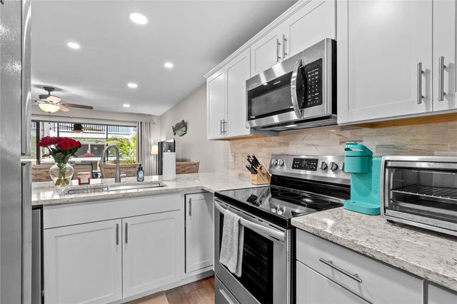 1752 STICKNEY POINT ROAD 102, Sarasota, FL 34231