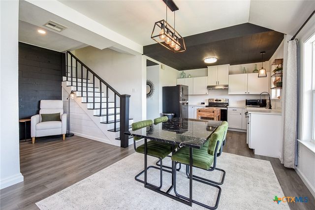 2749 W Bayshore Drive, Palacios, TX 77465