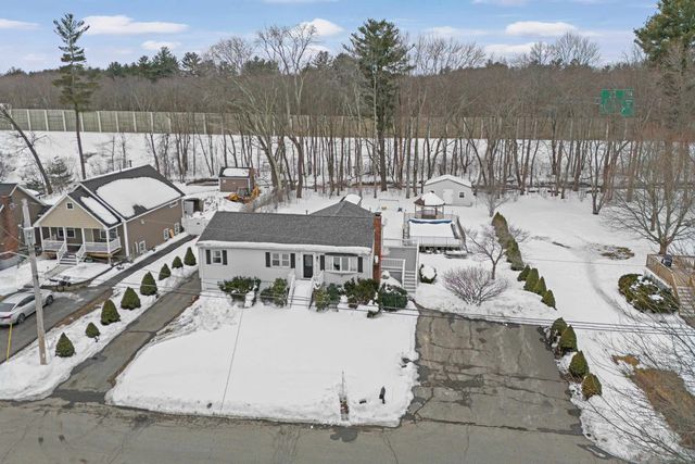 50 HAIGH Avenue, Salem, NH 03079