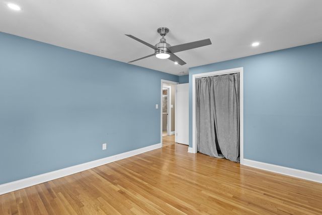 50 HAIGH Avenue, Salem, NH 03079