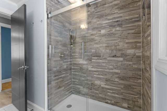 50 HAIGH Avenue, Salem, NH 03079