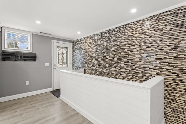 50 HAIGH Avenue, Salem, NH 03079