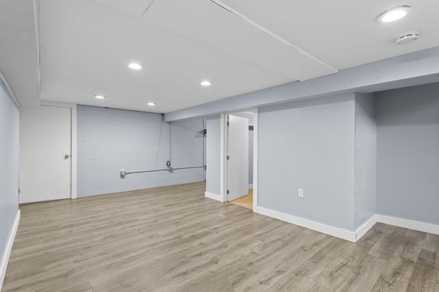 50 HAIGH Avenue, Salem, NH 03079