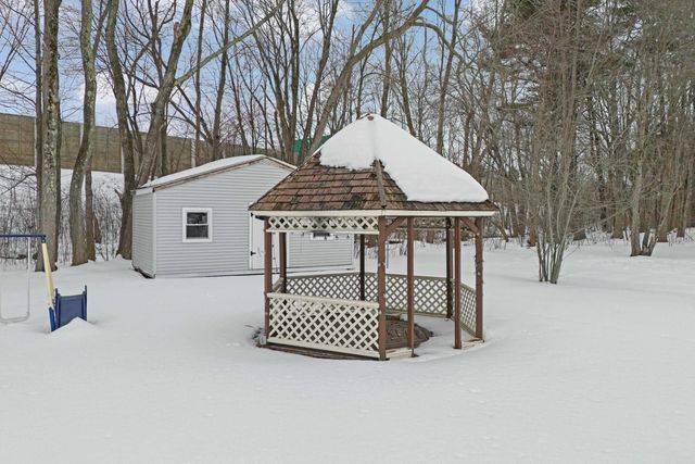 50 HAIGH Avenue, Salem, NH 03079