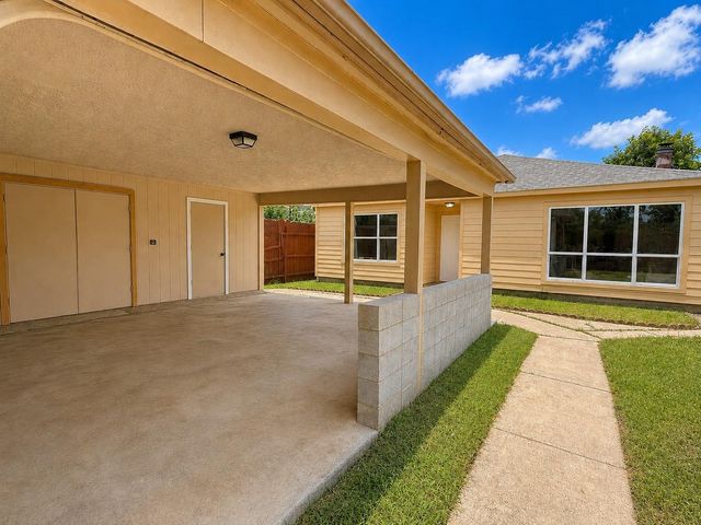 13022 Bacard Lane, Houston, TX 77099