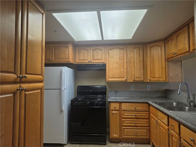 1614 S Campus Avenue I, Ontario, CA 91761