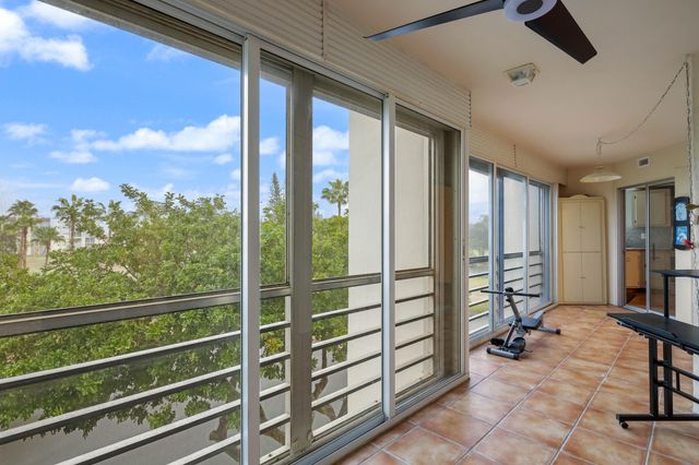 3595 Birdie Drive 408, Lake Worth, FL 33467