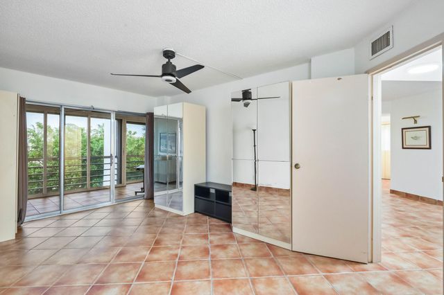 3595 Birdie Drive 408, Lake Worth, FL 33467
