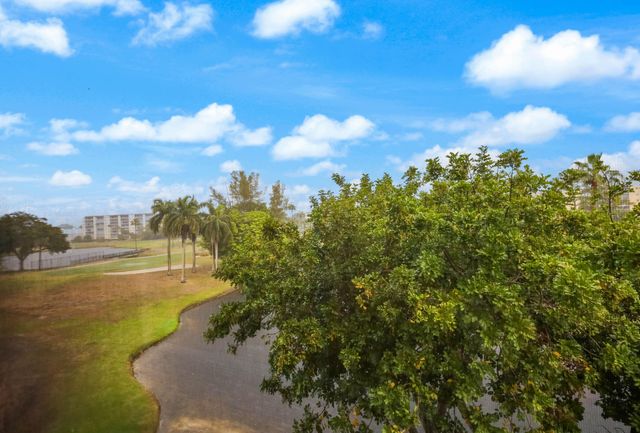 3595 Birdie Drive 408, Lake Worth, FL 33467