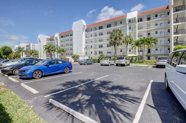 3595 Birdie Drive 408, Lake Worth, FL 33467