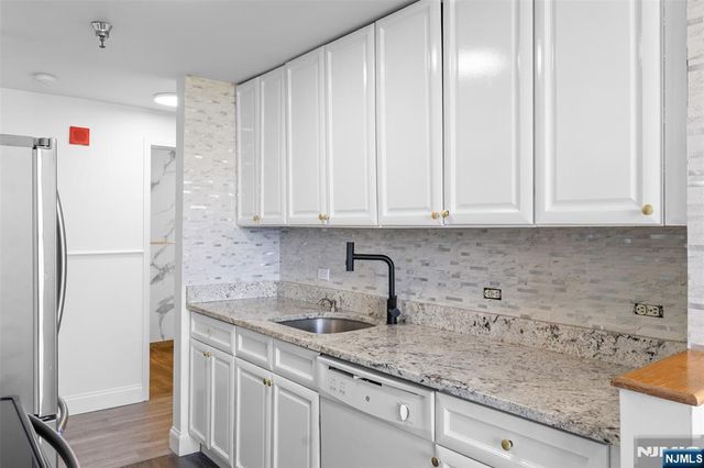 100 Old Palisade Road 3215, Fort Lee, NJ 07024