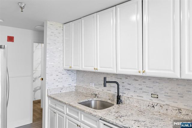 100 Old Palisade Road 3215, Fort Lee, NJ 07024