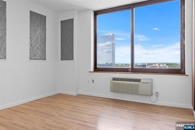 100 Old Palisade Road 3215, Fort Lee, NJ 07024