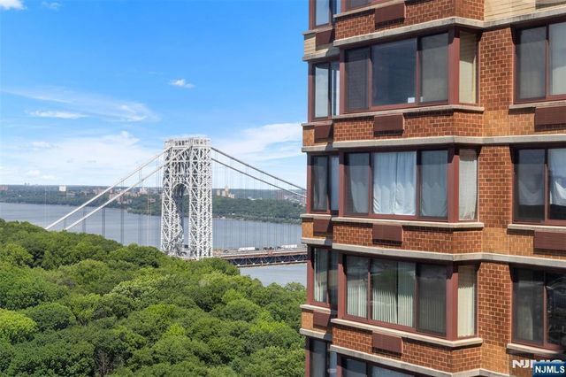100 Old Palisade Road 3215, Fort Lee, NJ 07024