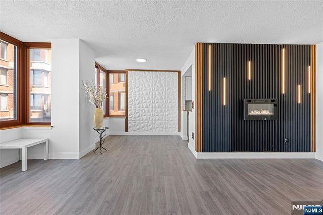 100 Old Palisade Road 3215, Fort Lee, NJ 07024