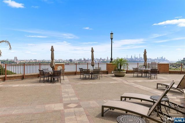 100 Old Palisade Road 3215, Fort Lee, NJ 07024