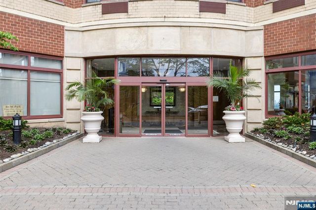 100 Old Palisade Road 3215, Fort Lee, NJ 07024