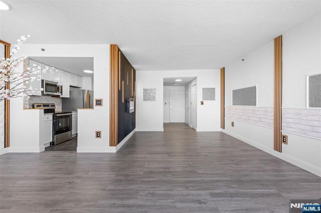 100 Old Palisade Road 3215, Fort Lee, NJ 07024