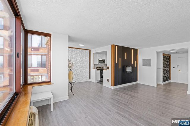 100 Old Palisade Road 3215, Fort Lee, NJ 07024
