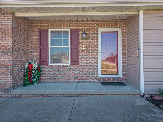 526 S Eighth Avenue, Haubstadt, IN 47639