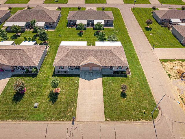 526 S Eighth Avenue, Haubstadt, IN 47639