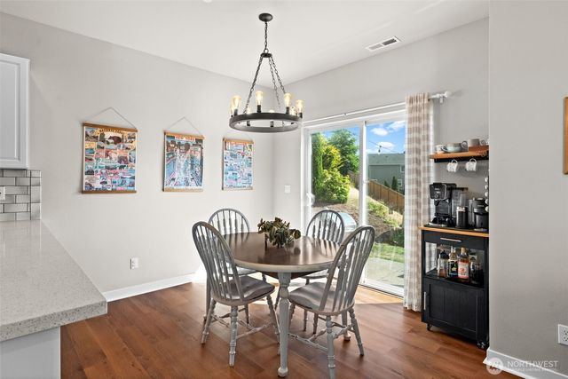 736 Freedom Court SE, Port Orchard, WA 98366