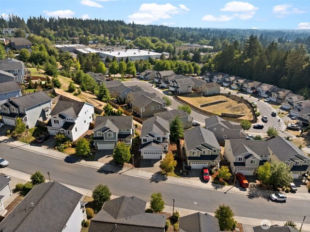 736 Freedom Court SE, Port Orchard, WA 98366