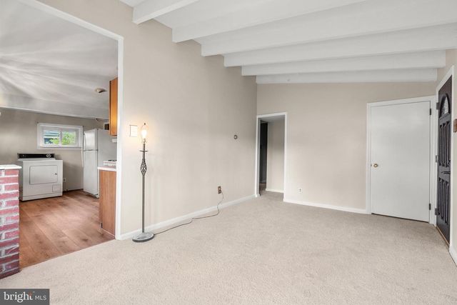 223 RUTH AVE, Maple Shade, NJ 08052