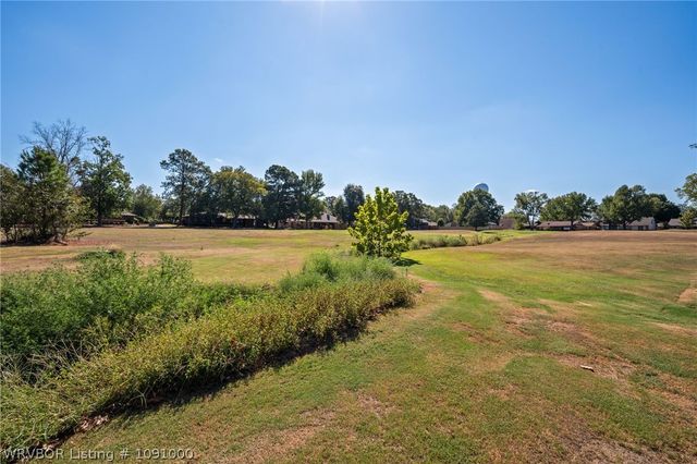 2508 Crosshill Road, Fort Smith, AR 72908