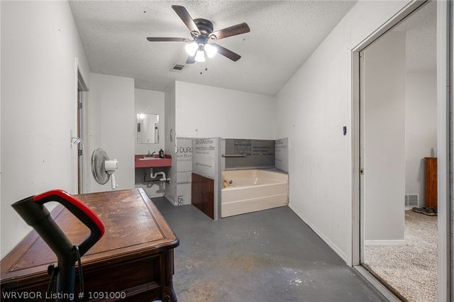 2508 Crosshill Road, Fort Smith, AR 72908