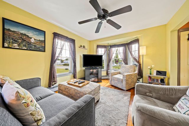 19 Hayward Ave, Brockton, MA 02301