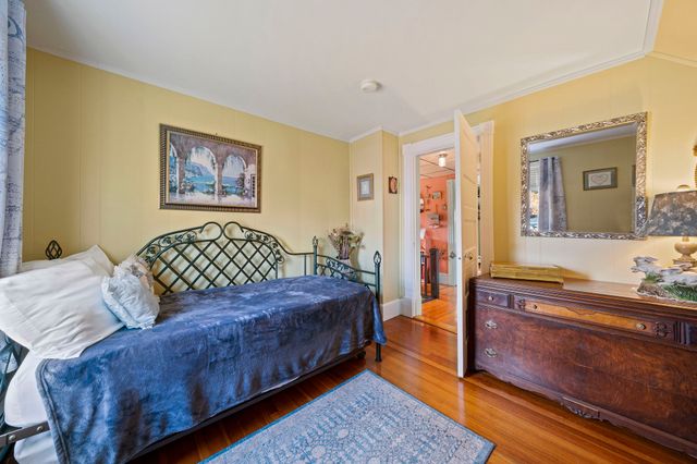 19 Hayward Ave, Brockton, MA 02301